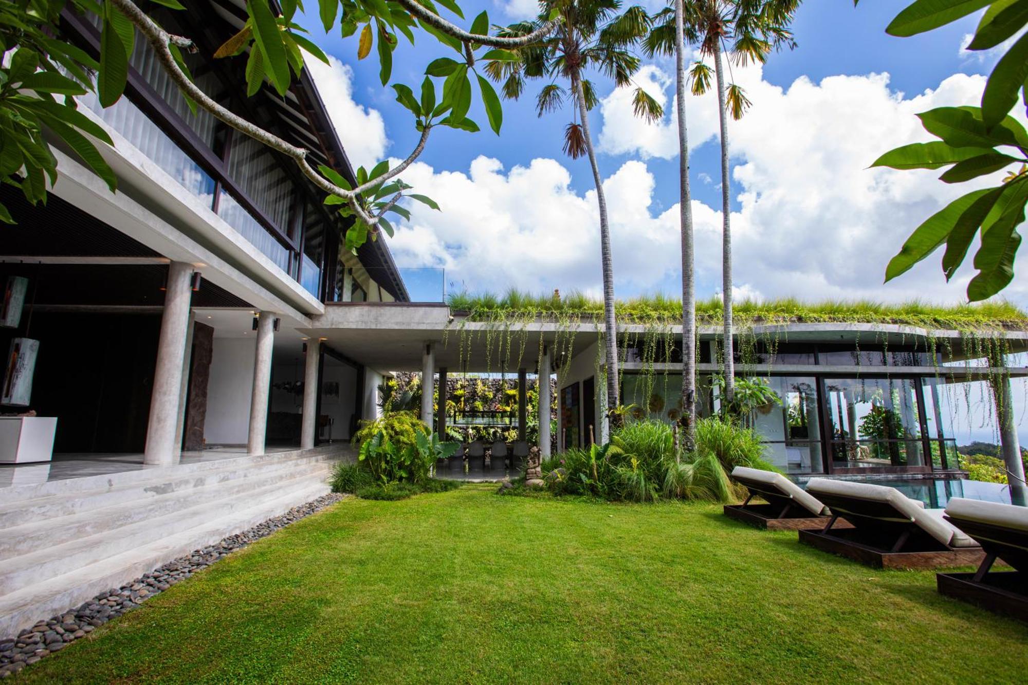 Moso Uluwatu