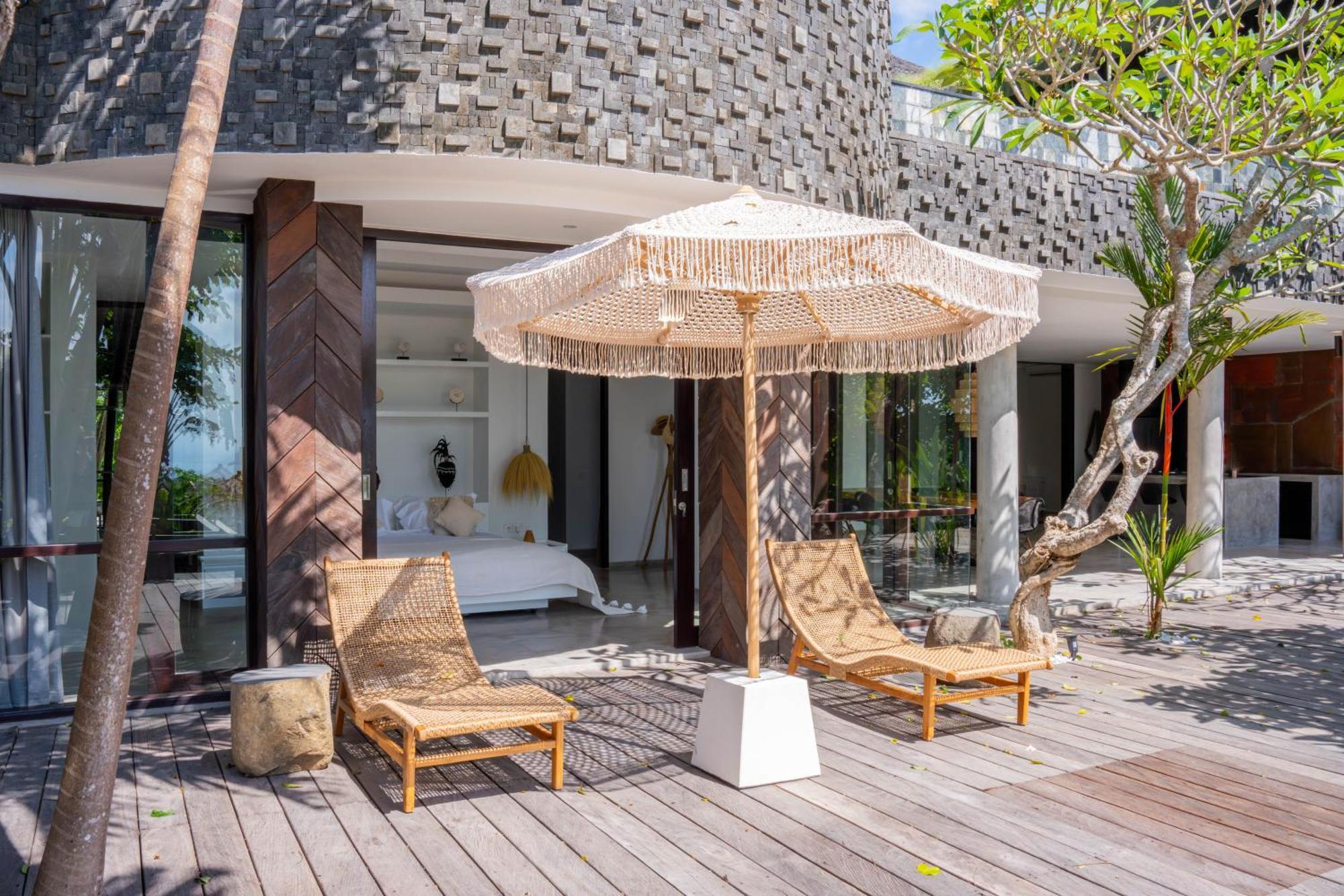 Moso * Uluwatu